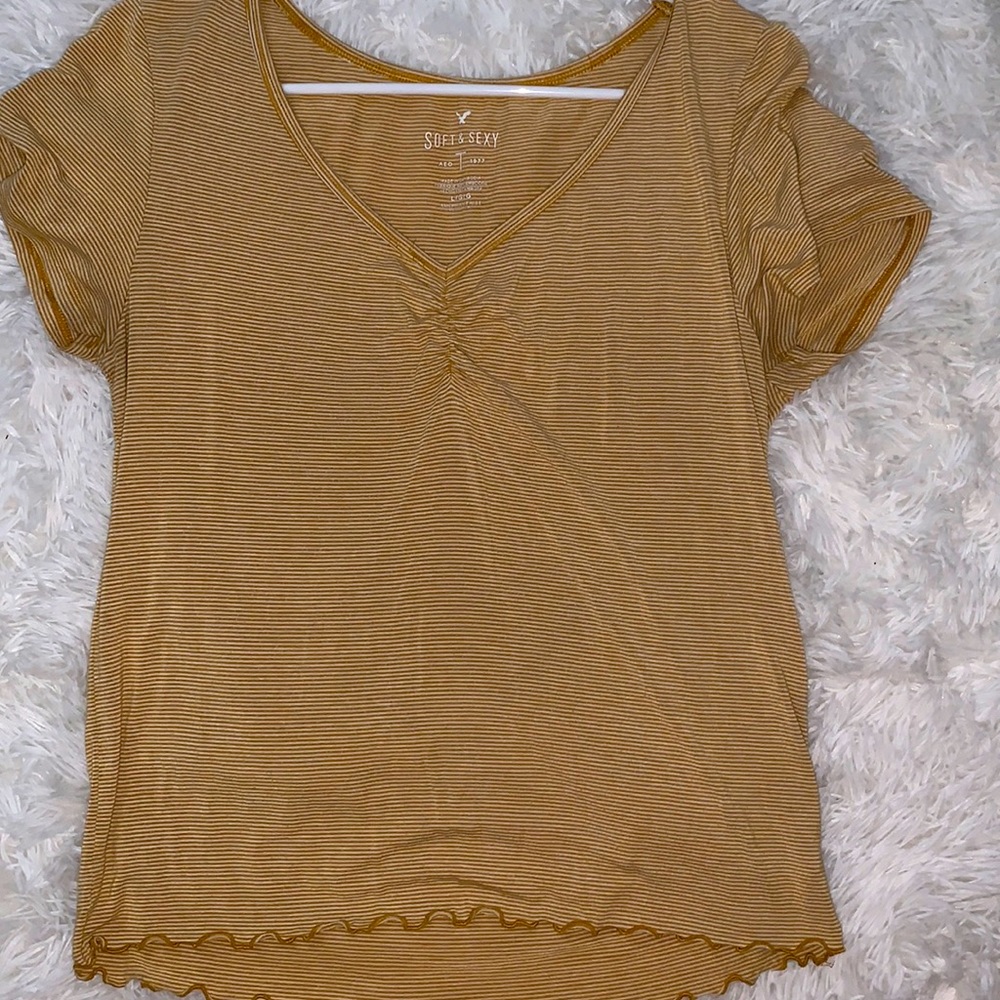 Yellow American Eagle T shirt